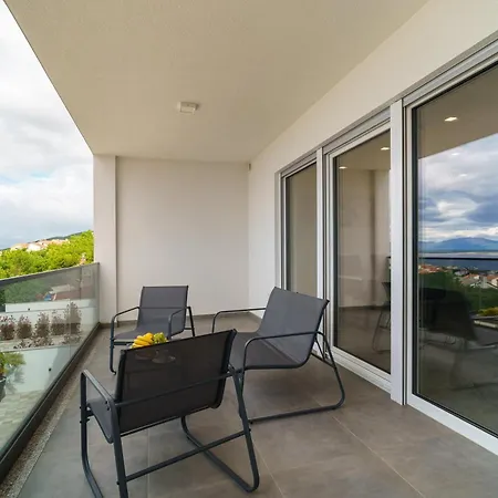 Dujak 2 * Crikvenica